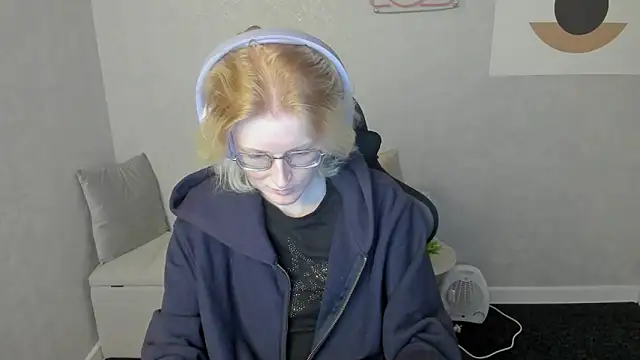 ElizabethHarpper online show from September 13, 8:11 am