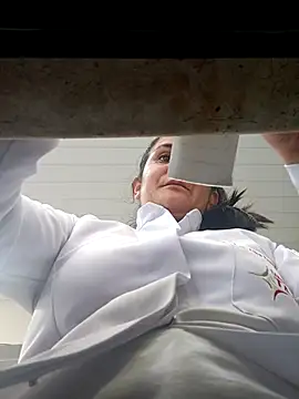 rosifernan online show from September 15, 4:04 pm