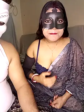 Hot muskaan online show from March 27, 7:03 pm