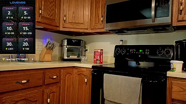 ivynyxx online show from November 10, 7:20 pm