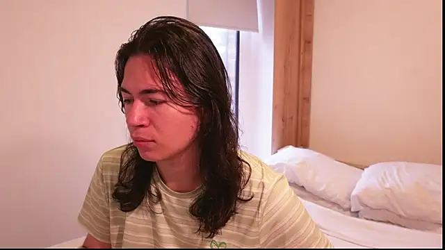 cute erelis  online show from June 8, 1:56 pm