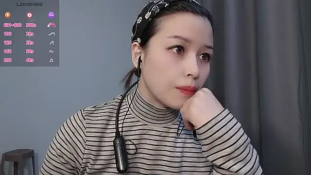 Lucky-xiuxiu online show from December 4, 3:03 pm