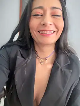 BELLA--26 online show from October 30, 2:18 pm