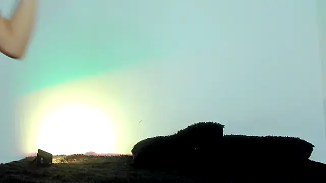 Laurensmith9 online show from October 15, 1:03 pm