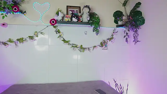 bri cullen online show from September 11, 2:17 pm