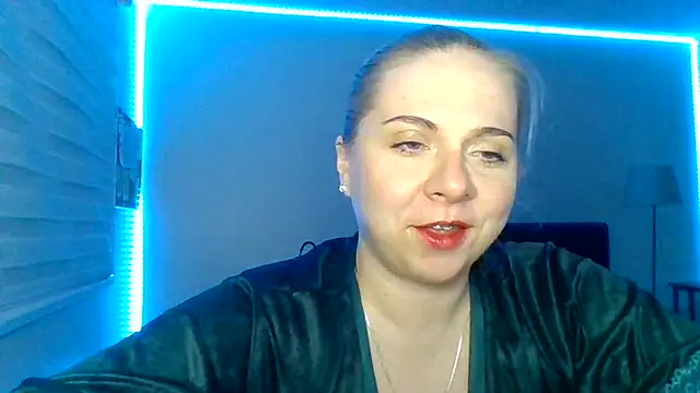 HappyIva online show from November 23, 6:38 am