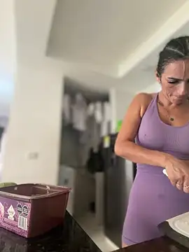 Samantha bigboobs online show from March 26, 8:32 pm