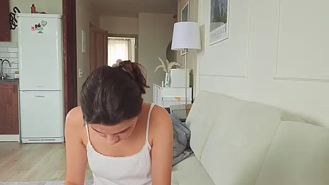 KristineEsme online show from September 26, 5:16 am