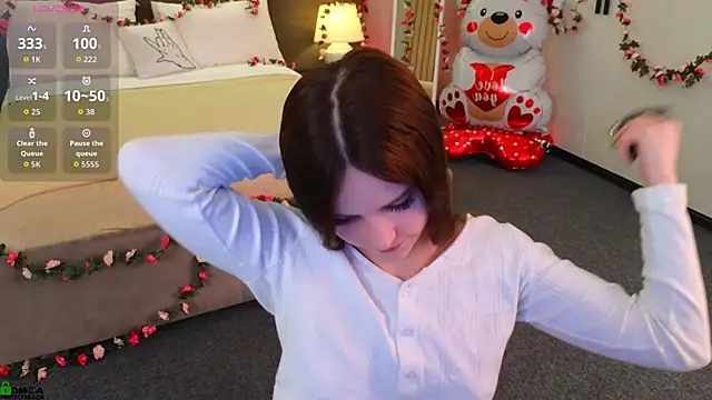 Rina Red online show from February 7, 1:42 am