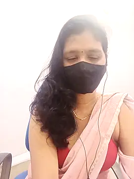 Lucky-Deepthi online show from December 4, 9:59 pm