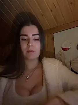 mewKate online show from February 10, 6:44 pm