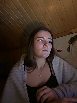 mewKate online show from November 27, 6:22 pm