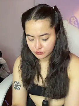 Camila pinkk online show from June 5, 2:01 pm