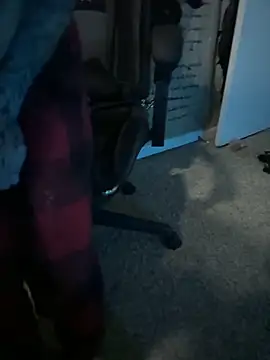 trashbrat online show from November 17, 9:54 am