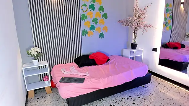 Charlot Vega  online show from March 17, 8:46 pm