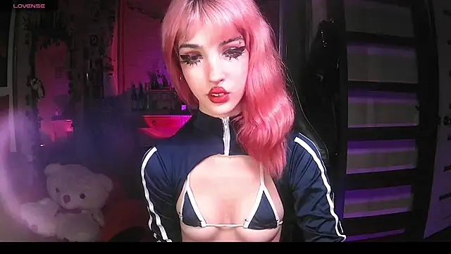 Ink  pleasure online show from September 26, 10:18 pm