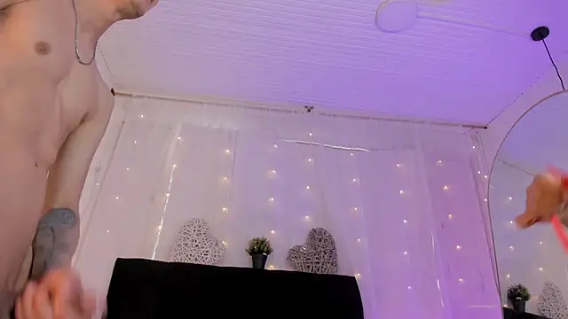 Bonny and carrot online show from September 25, 7:34 pm