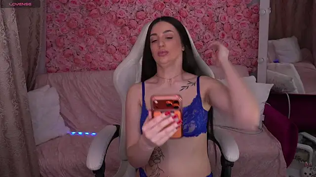 ArielGemme online show from March 7, 7:43 pm