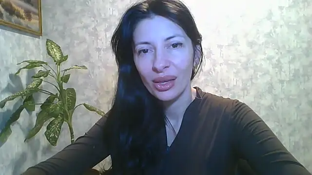 LissaBlossom online show from April 14, 2:50 pm