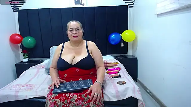 QueenMatturex online show from October 18, 1:03 pm