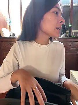 Aleska Miami online show from March 25, 2:20 pm