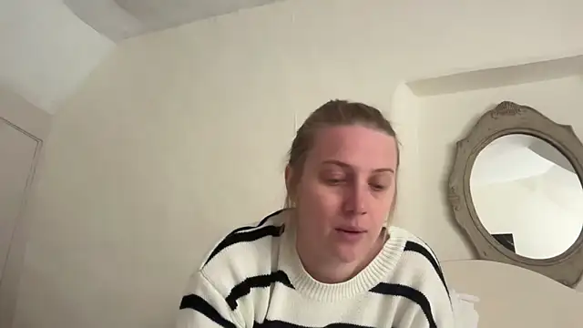 Ella-82 online show from June 10, 4:16 pm