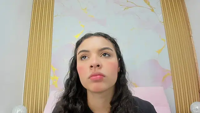 Kim Lennon online show from September 20, 4:49 pm