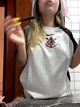 ninfduda online show from December 18, 2:27 am