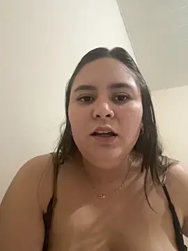 julinha2311 online show from December 2, 12:56 am