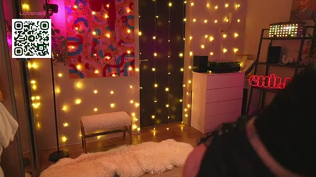 vse sukki online show from December 3, 4:15 am