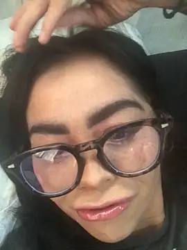 lashula online show from November 5, 11:10 pm