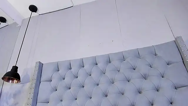 Sara conde online show from March 22, 8:20 am