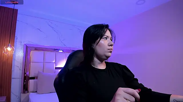 zoes milee online show from March 16, 11:25 am