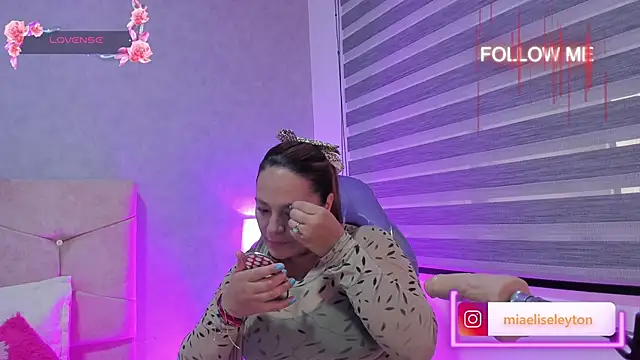 Elise-Leyton online show from October 1, 3:06 pm