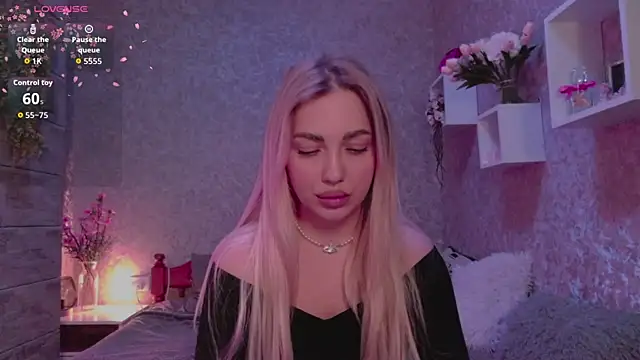 Mika Rayy online show from October 16, 7:27 pm