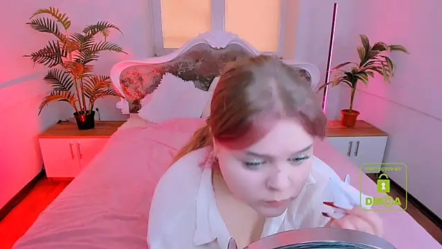 Erica  Alta online show from October 16, 6:05 am