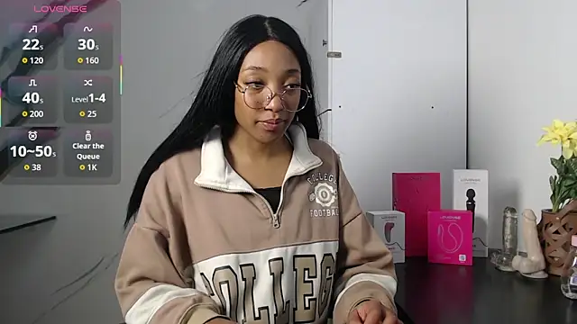 esmeralda-bk online show from October 3, 11:32 pm