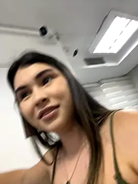 Aitana Hilton  online show from November 18, 11:33 am