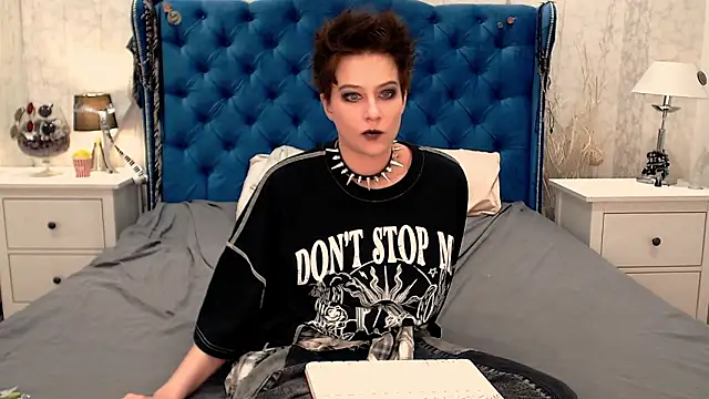 via mayer  online show from March 7, 4:52 am