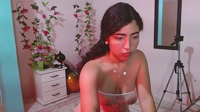 Atlanta Beautiful online show from November 14, 7:03 pm