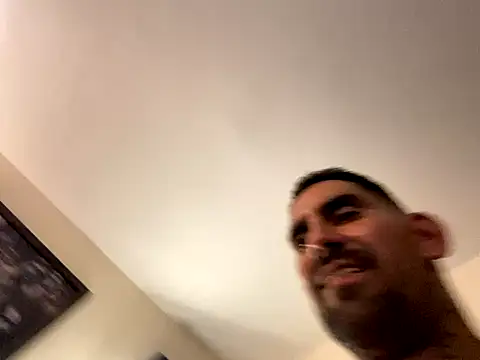 hornycouple818 online show from September 18, 7:40 am