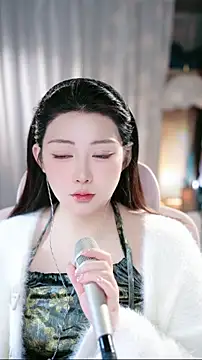 Dou-Dou-er online show from March 25, 1:44 am