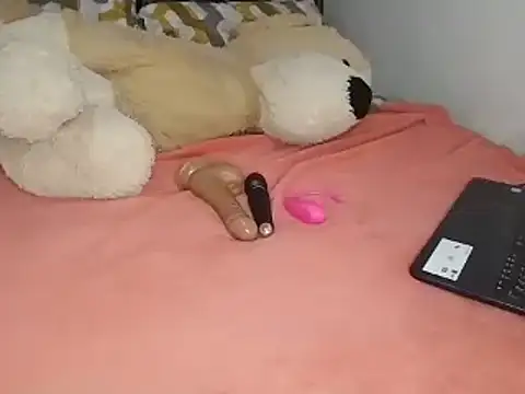 Chandy012 online show from April 1, 1:41 pm