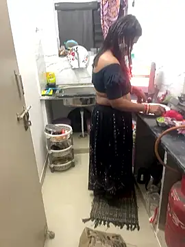 YourSuperTanya online show from January 9, 6:45 pm