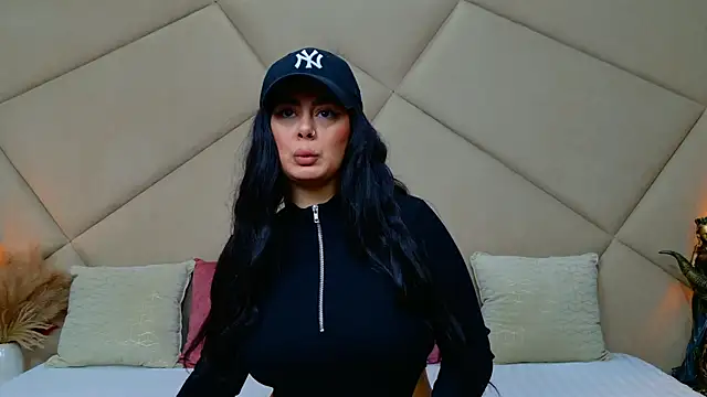 ChloeFrost online show from October 9, 5:11 am