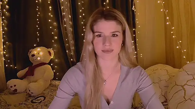 Melissa smith  online show from February 3, 8:23 pm