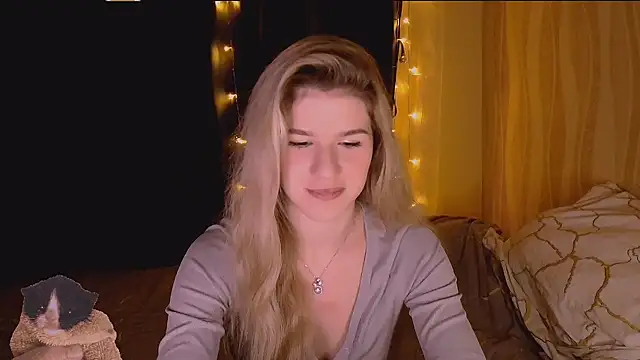 Melissa smith  online show from December 5, 3:57 pm