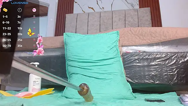 KateDiaz21 online show from April 16, 8:30 pm