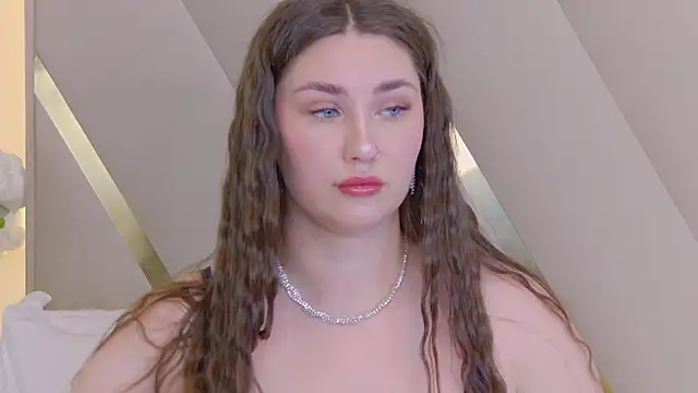 KiraBarlows online show from September 21, 7:18 am