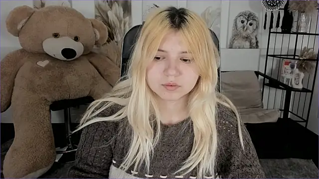 DiaAngell online show from January 17, 7:21 pm